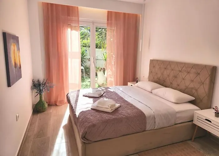 Nice Near Flisvos Vipgreece